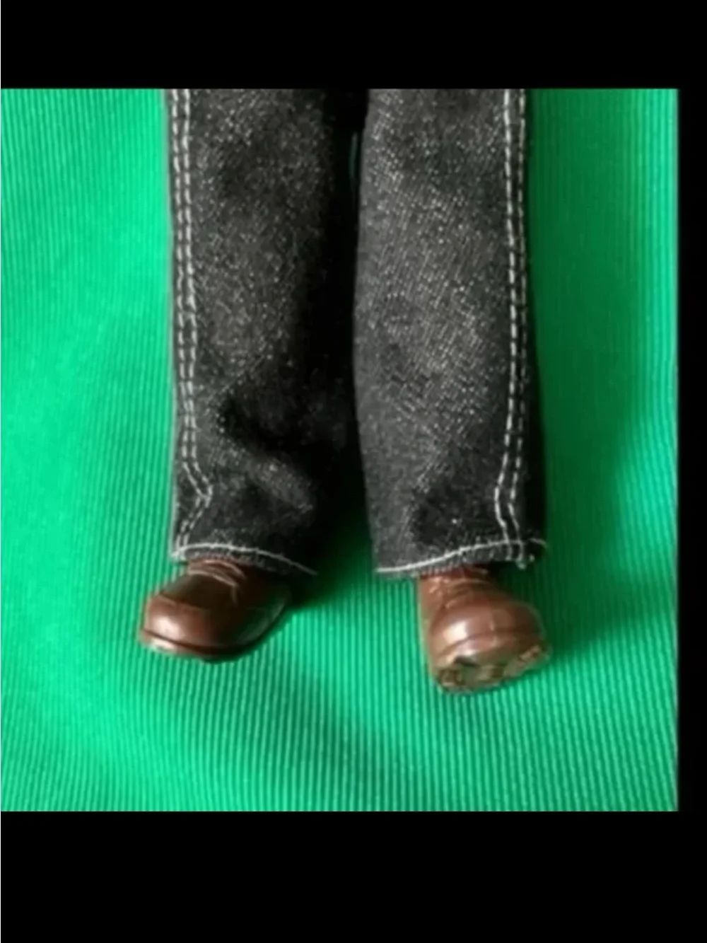 Barbie 1999 My Scene male doll Ryan / Ellis Doll clothes + boombox headphones